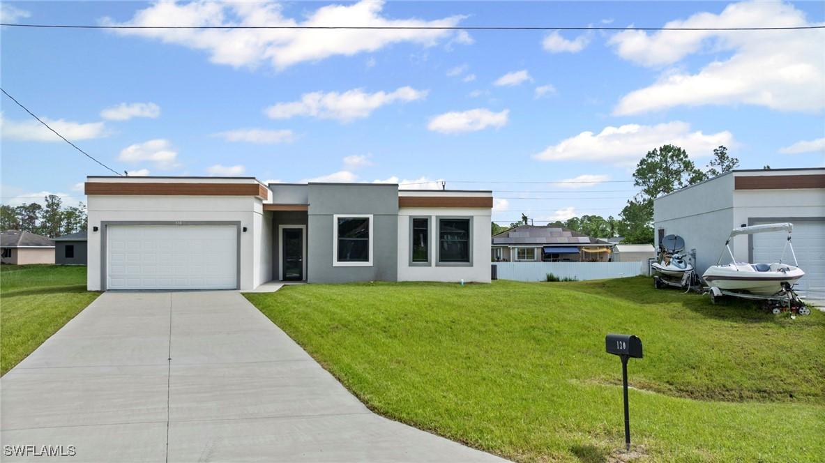 130 Viewpoint Dr., Lehigh Acres, FL 33972