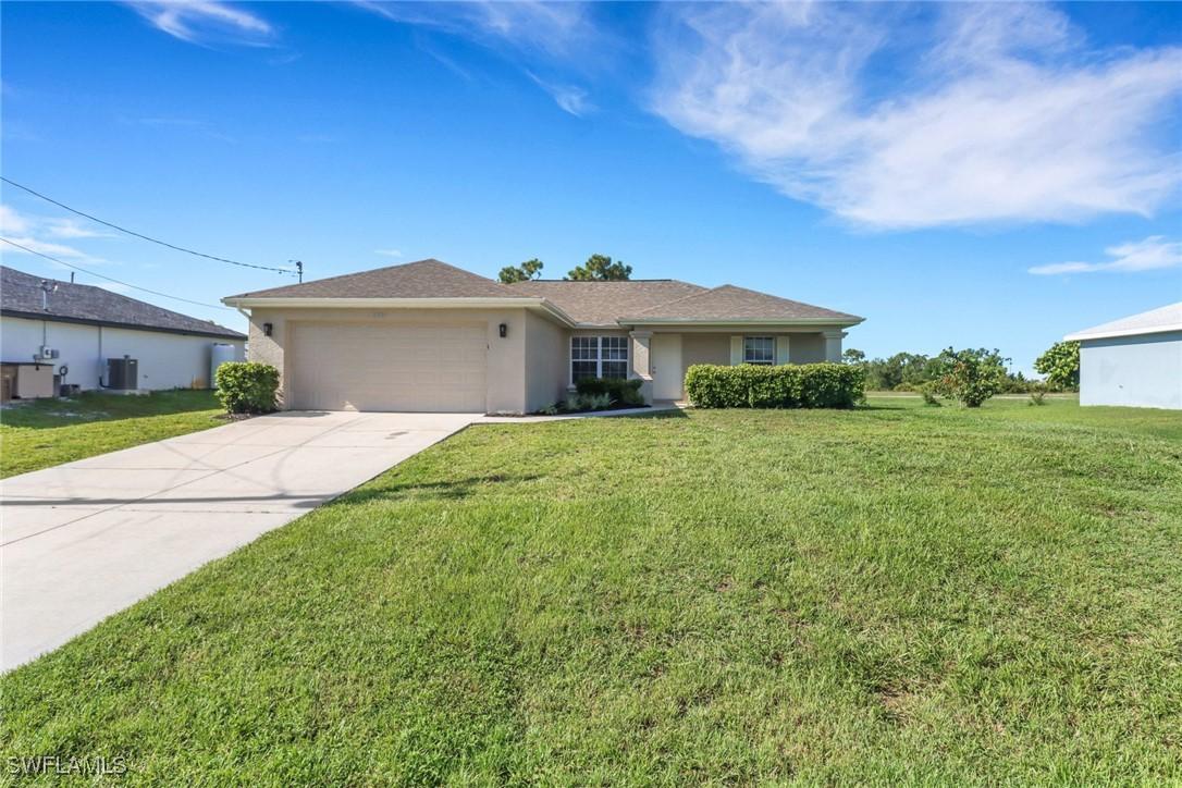 2204 NW 18th Ter., Cape Coral, FL 33993