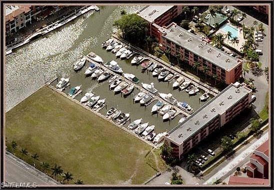 801 River Point Dr., Naples, FL 34102