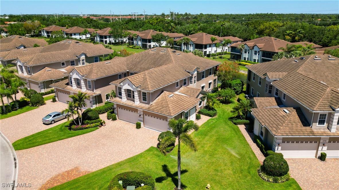4752 Stratford Ct. #1404, Naples, FL 34105