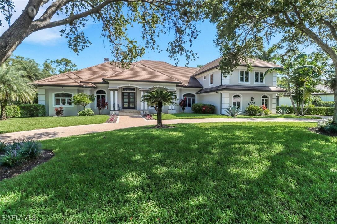 4323 Silver Fox Dr., Naples, FL 34119