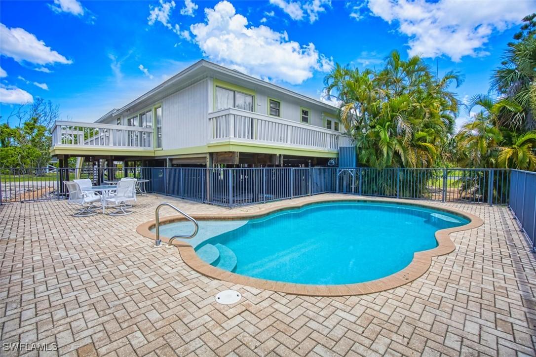 1674 Bunting Ln., Sanibel, FL 33957