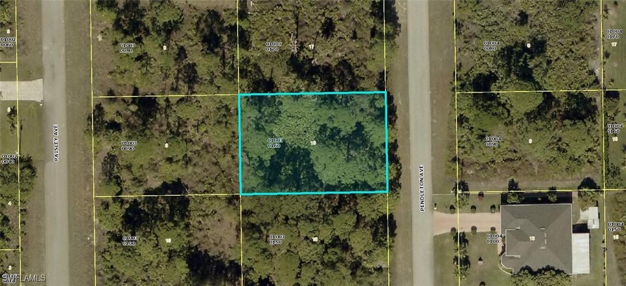318 Pendleton Ave., Lehigh Acres, FL 33974