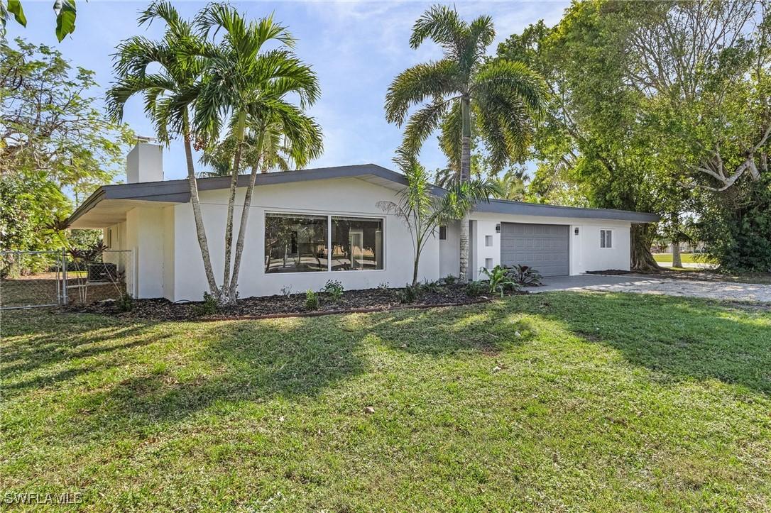 1002 Ione Dr., Fort Myers, FL 33919