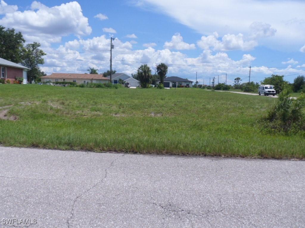 1902 NE 20th Ter., Cape Coral, FL 33909