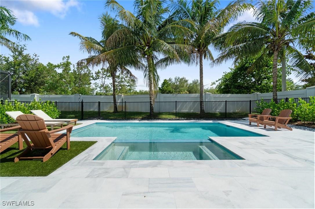 3240 Pilot Cir., Naples, FL 34120