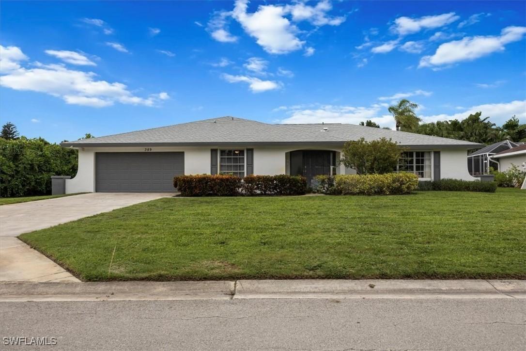 389 Country Club Ln., Naples, FL 34110