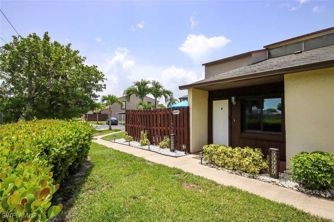 8849 Somerset Blvd., Fort Myers, FL 33919