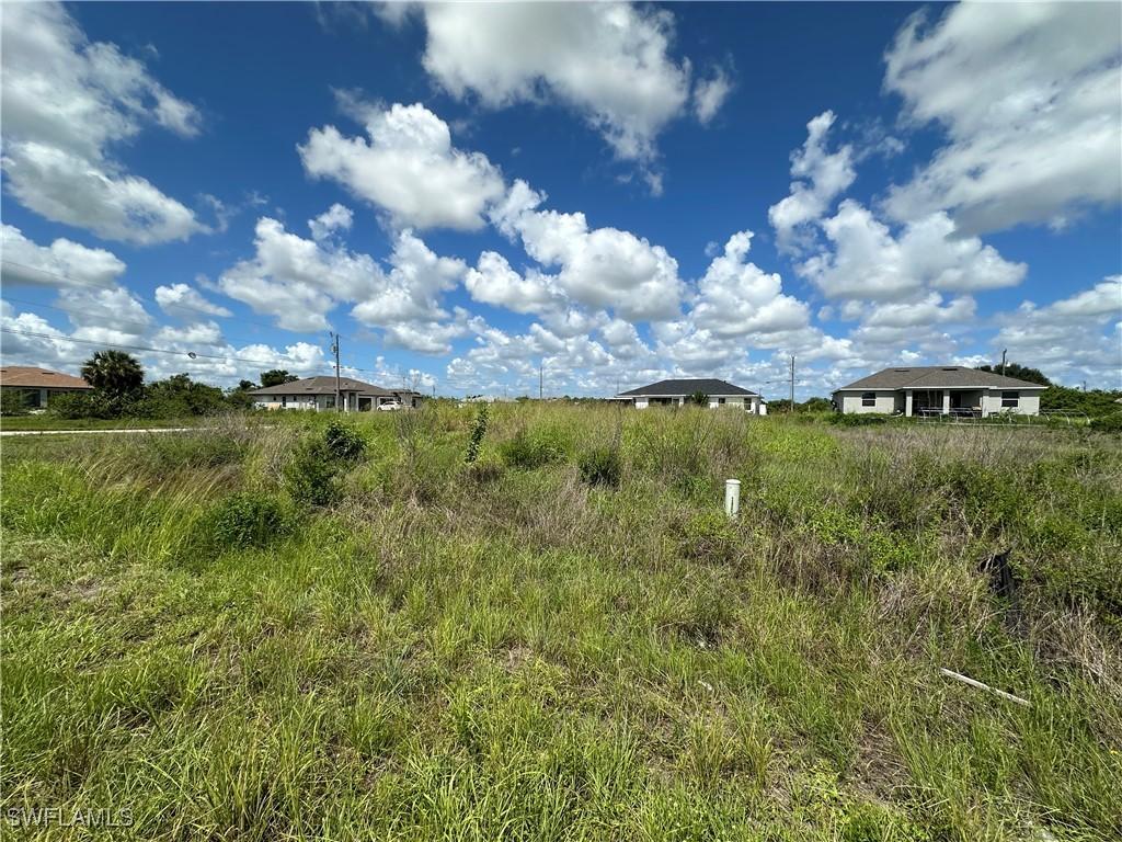 370 Piper Ave., Lehigh Acres, FL 33974
