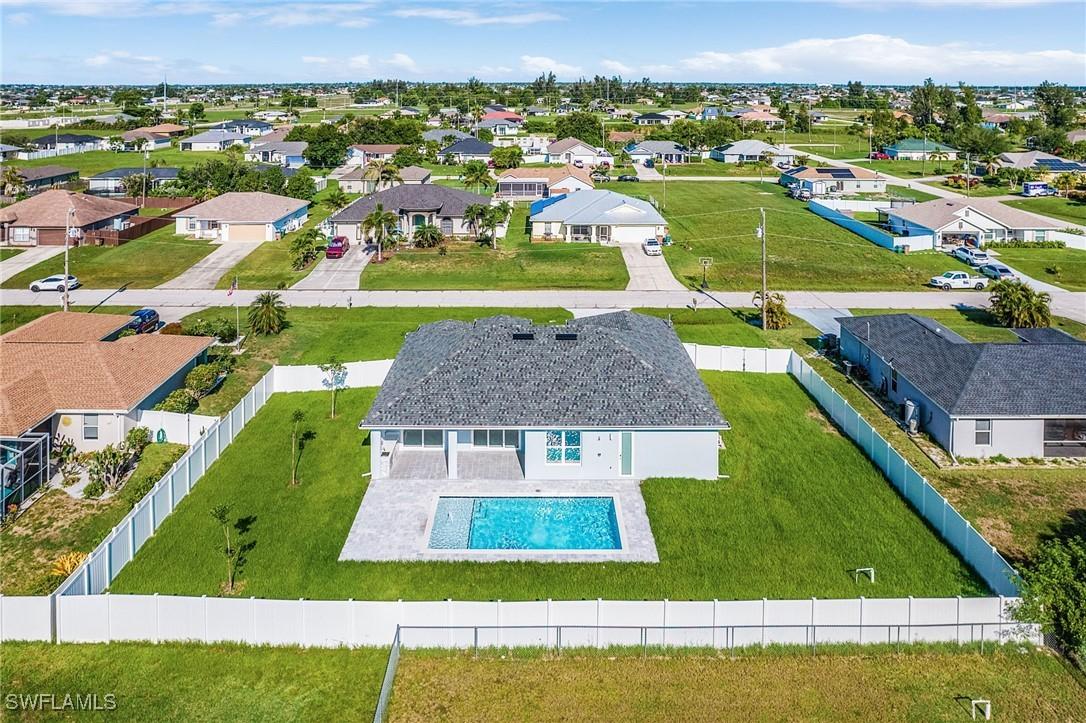 1715 NE 2nd Pl., Cape Coral, FL 33909