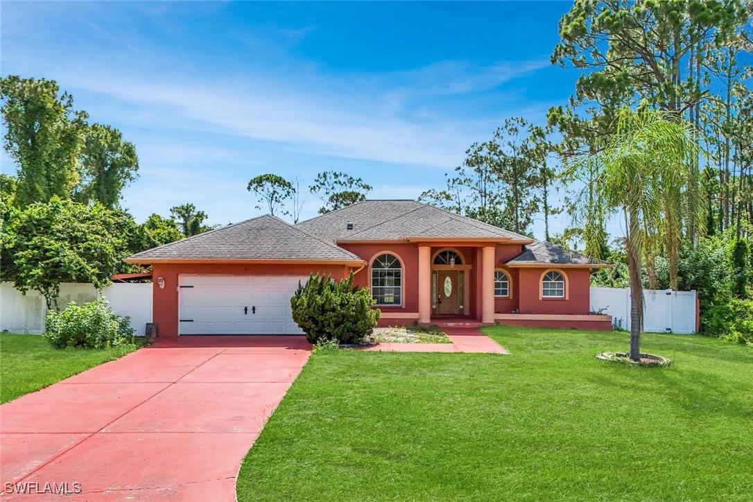 811 Jefferson Ave., Lehigh Acres, FL 33936