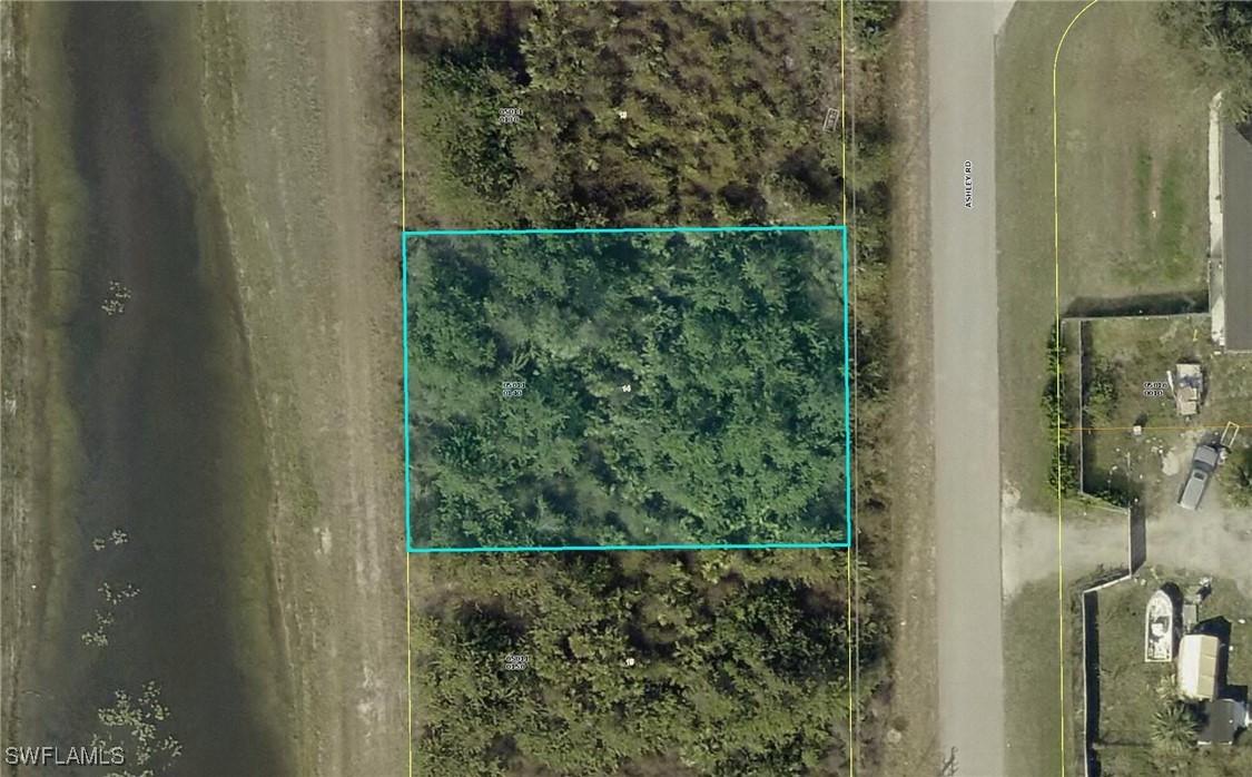 792 Ashley Rd., Lehigh Acres, FL 33974