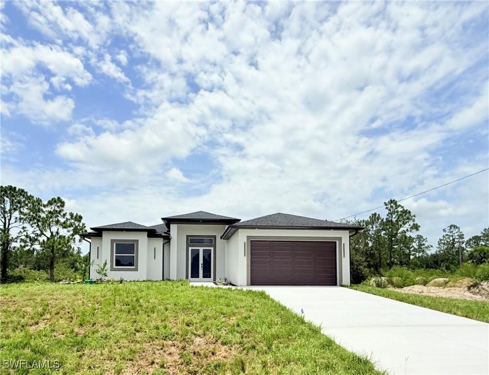 521 Johns Ave., Lehigh Acres, FL 33972