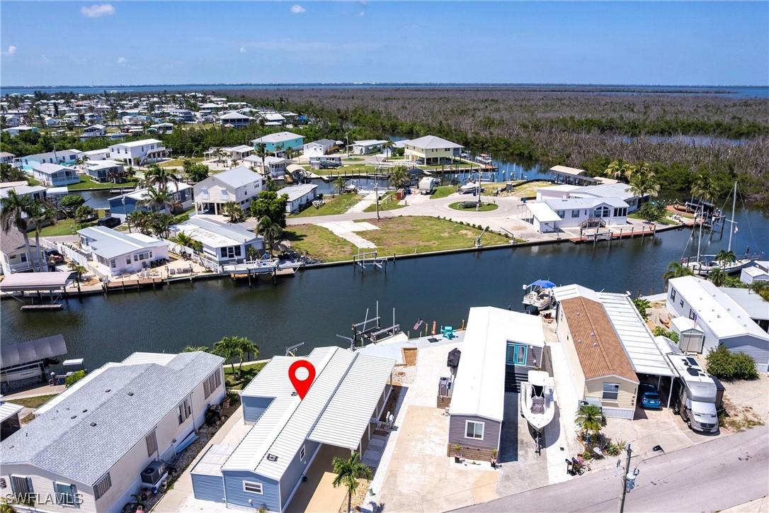3913 Dewberry Ln., St James City, FL 33956
