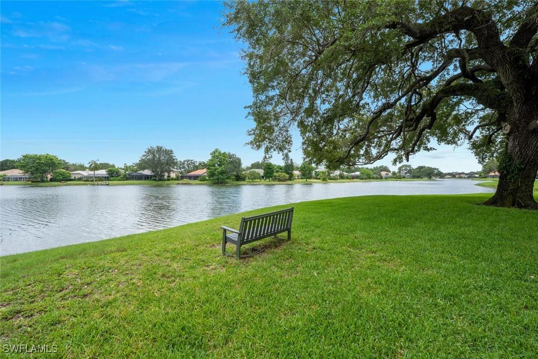 65 Silver Oaks Cir. #102, Naples, FL 34119