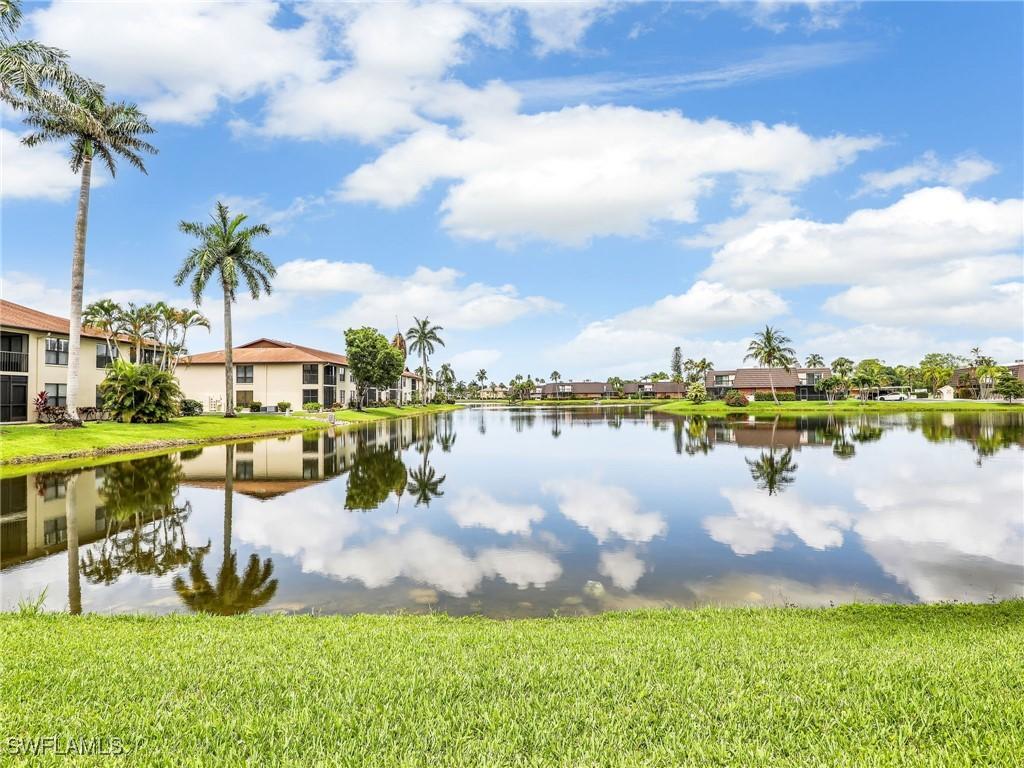 4240 Chantelle Dr. #B105, Naples, FL 34112