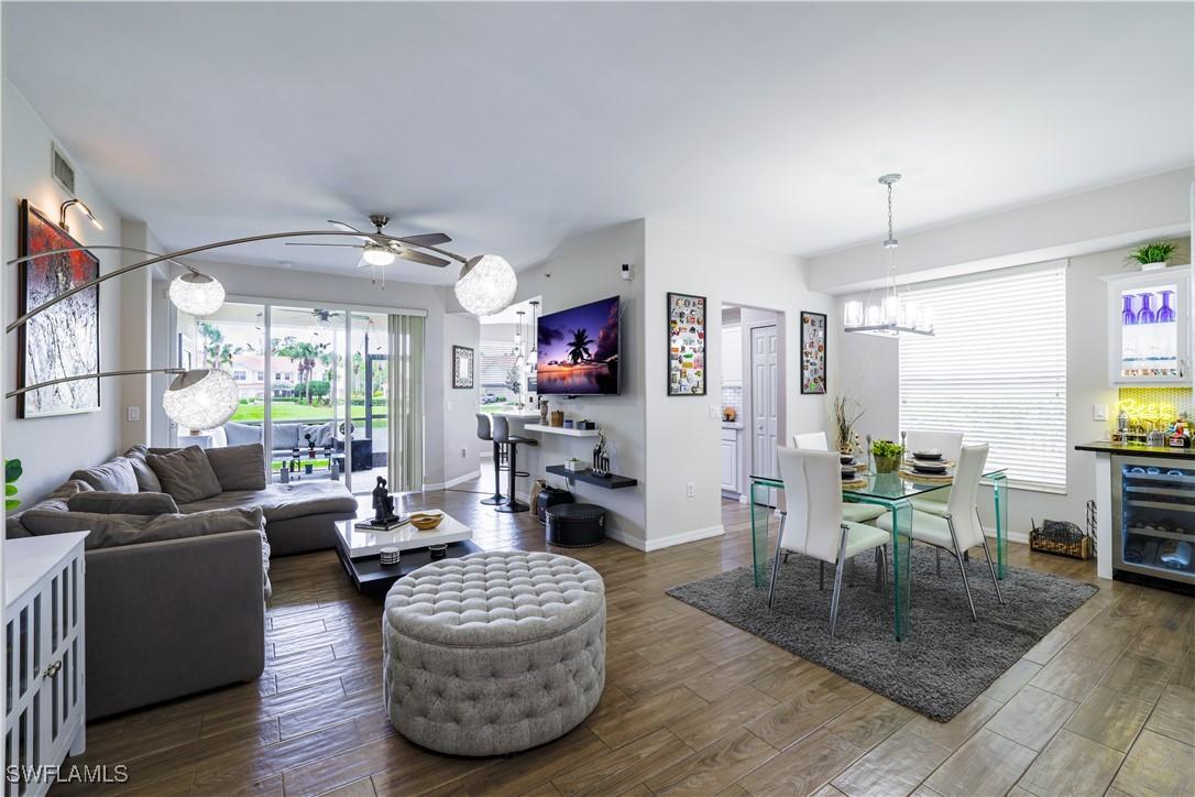 1405 Tiffany Ln. #1402, Naples, FL 34105
