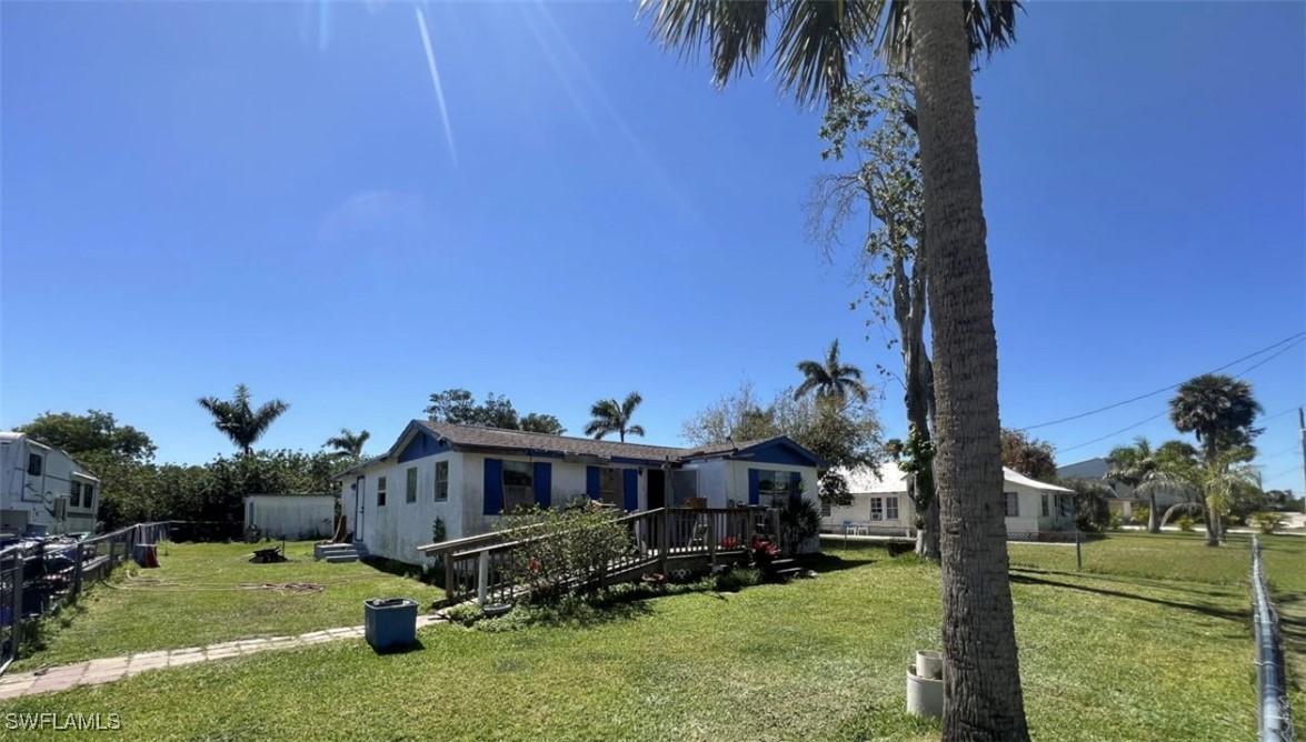 2027 Mark Ave., Punta Gorda, FL 33950
