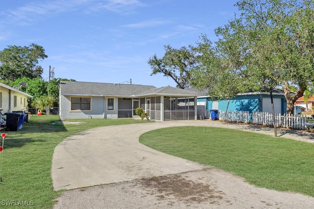 27924 Quinn St., Bonita Springs, FL 34135