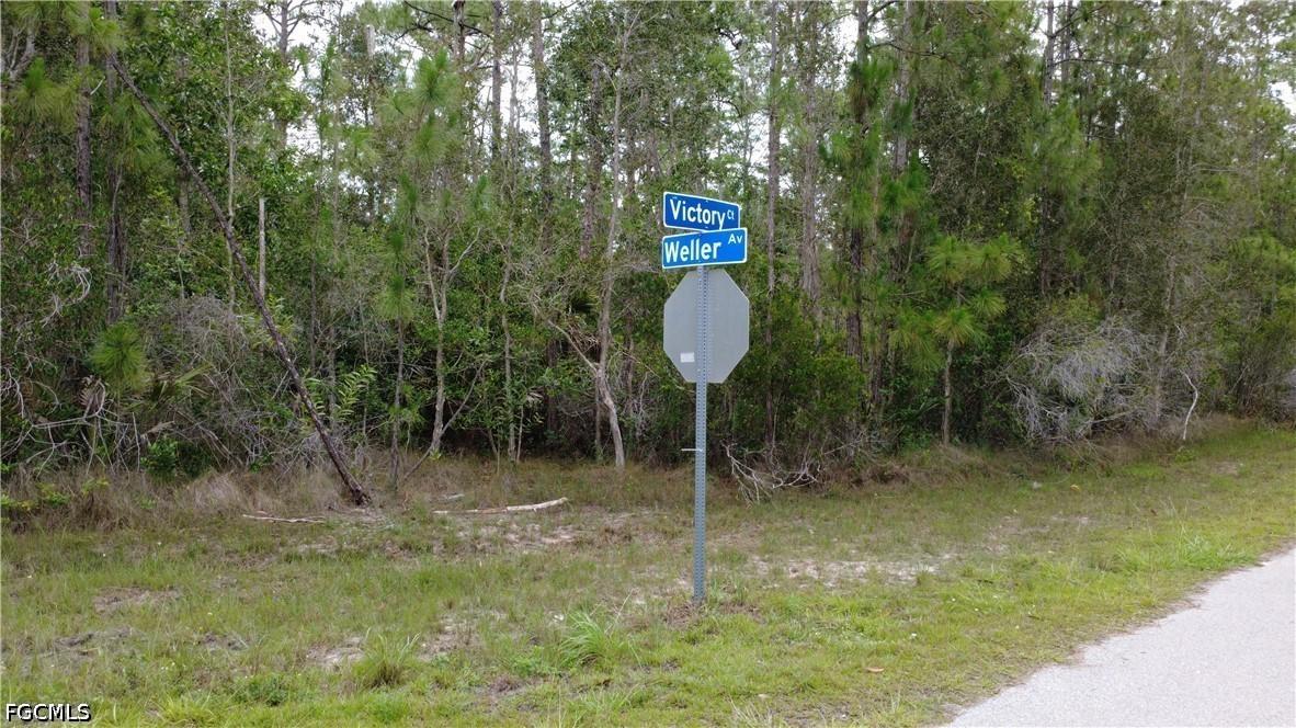 188 Victory Ct., Lehigh Acres, FL 33972