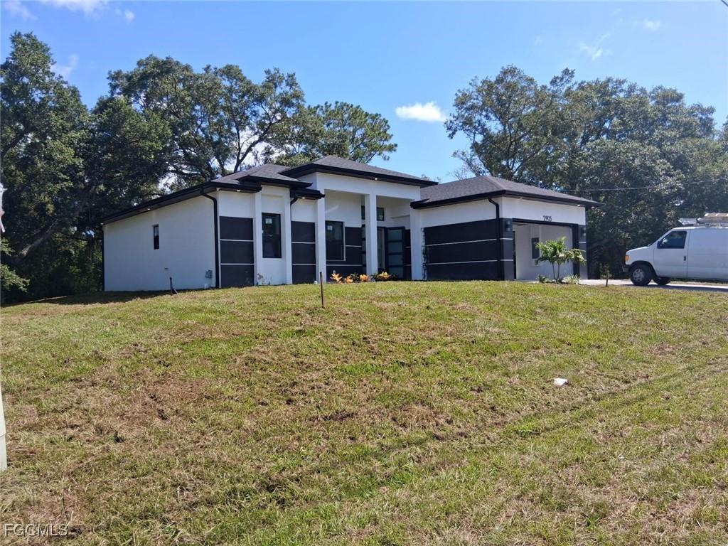 2905 E 18th St., Lehigh Acres, FL 33972