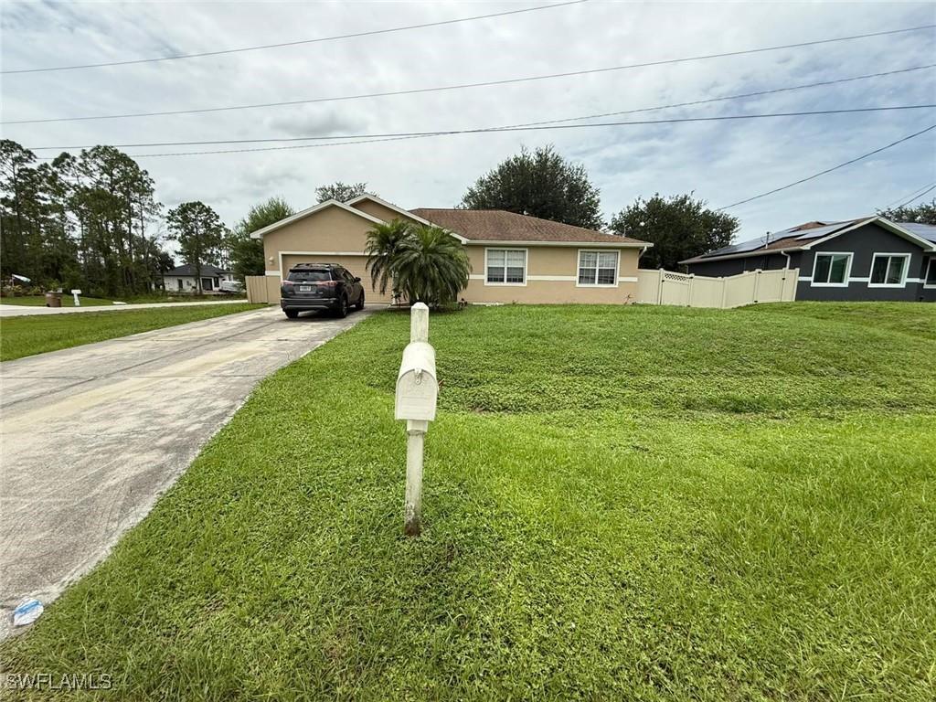 1909 Milstead Ave., Lehigh Acres, FL 33972