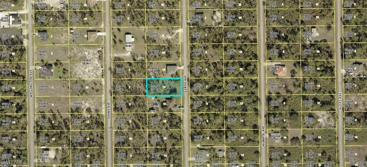 811 Leroy Ave., Lehigh Acres, FL 33972