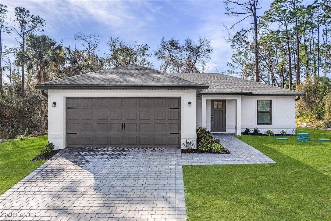 846 Guienne Ln., Lehigh Acres, FL 33974