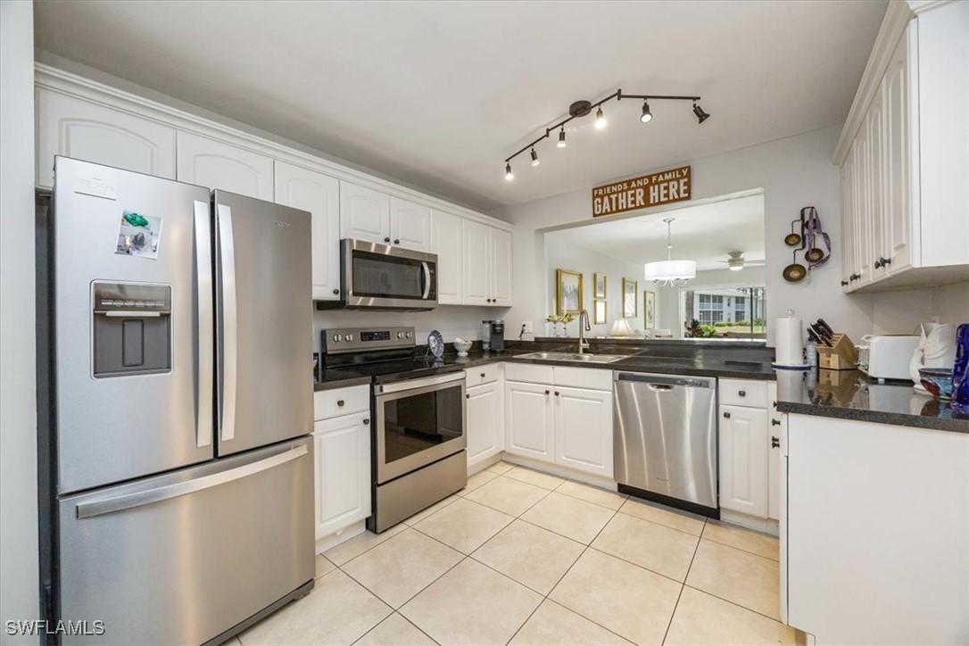 1330 Derbyshire Ct. #E104, Naples, FL 34116