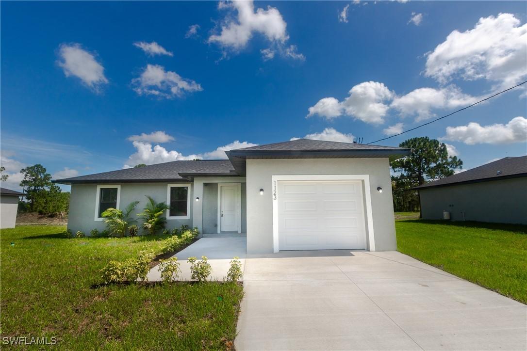 1123 Deauville St., Lehigh Acres, FL 33974