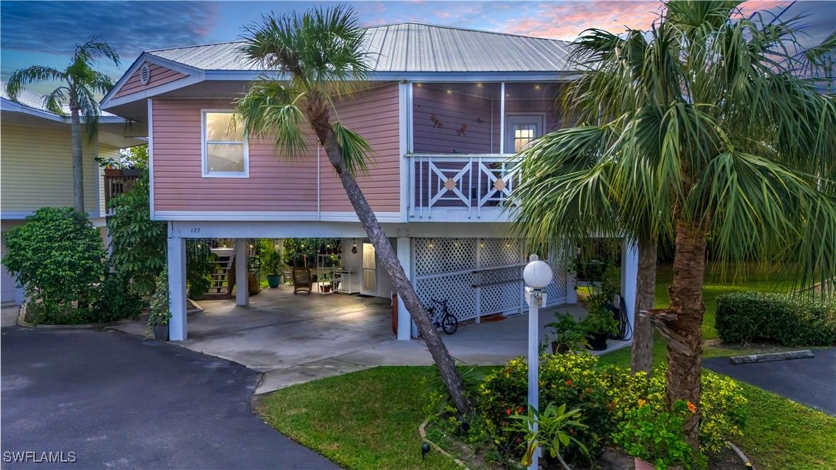 950 Moody Rd. #123, North Fort Myers, FL 33903