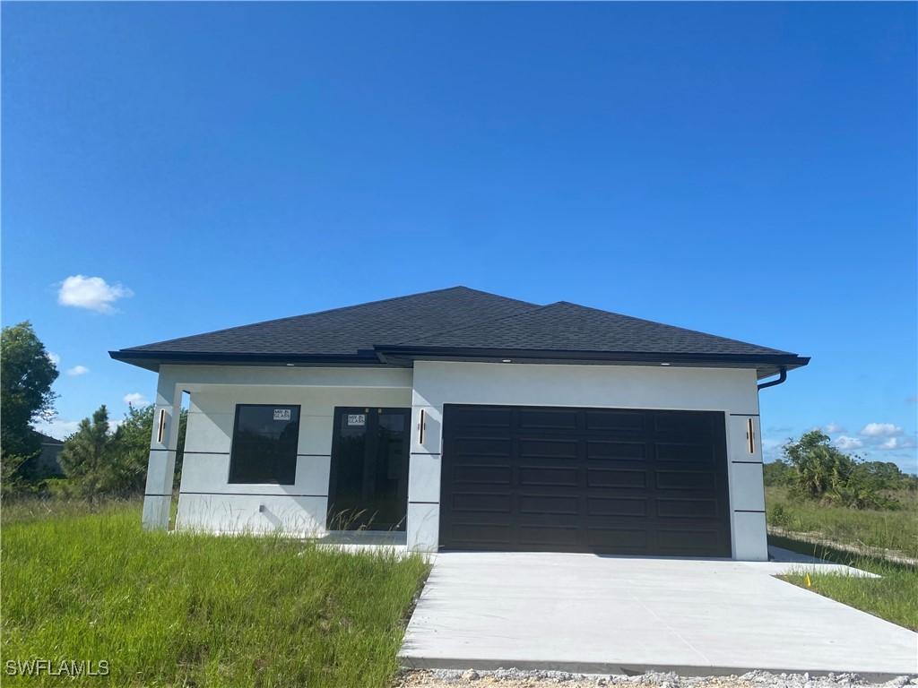 3532 8th Ave., Naples, FL 34119