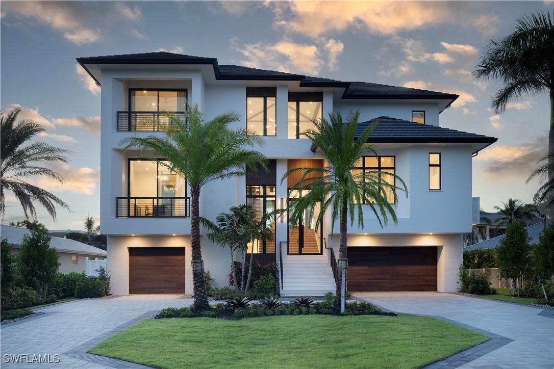 141 Channel Dr., Naples, FL 34108