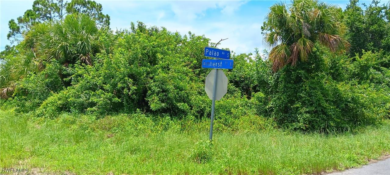 518 Palao Ave., Lehigh Acres, FL 33974