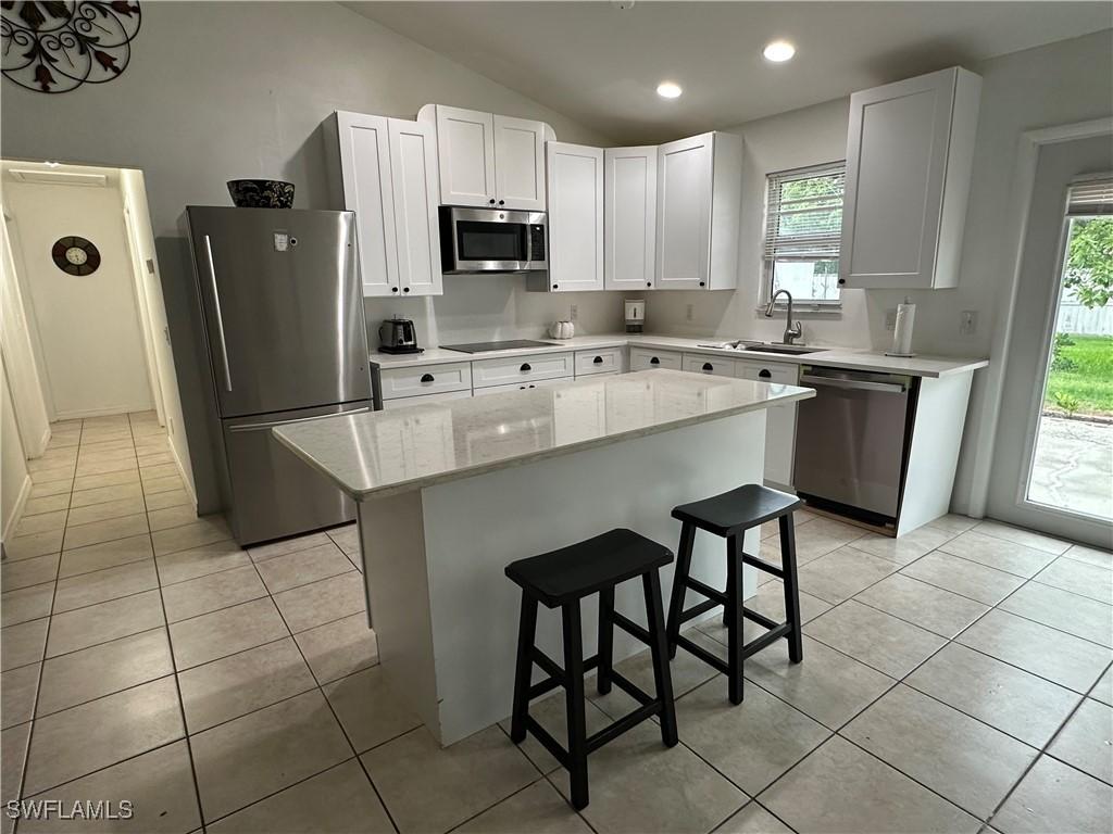 5383 25th Ave., Naples, FL 34116