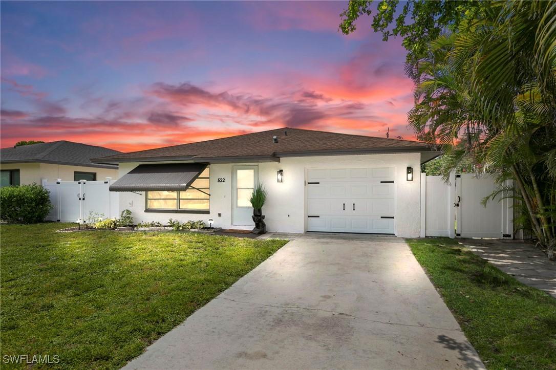 522 108th Ave., Naples, FL 34108