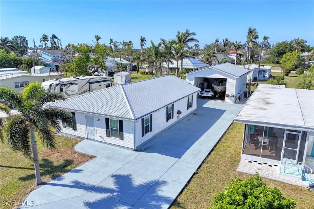 16080 Siesta Dr., Fort Myers, FL 33908