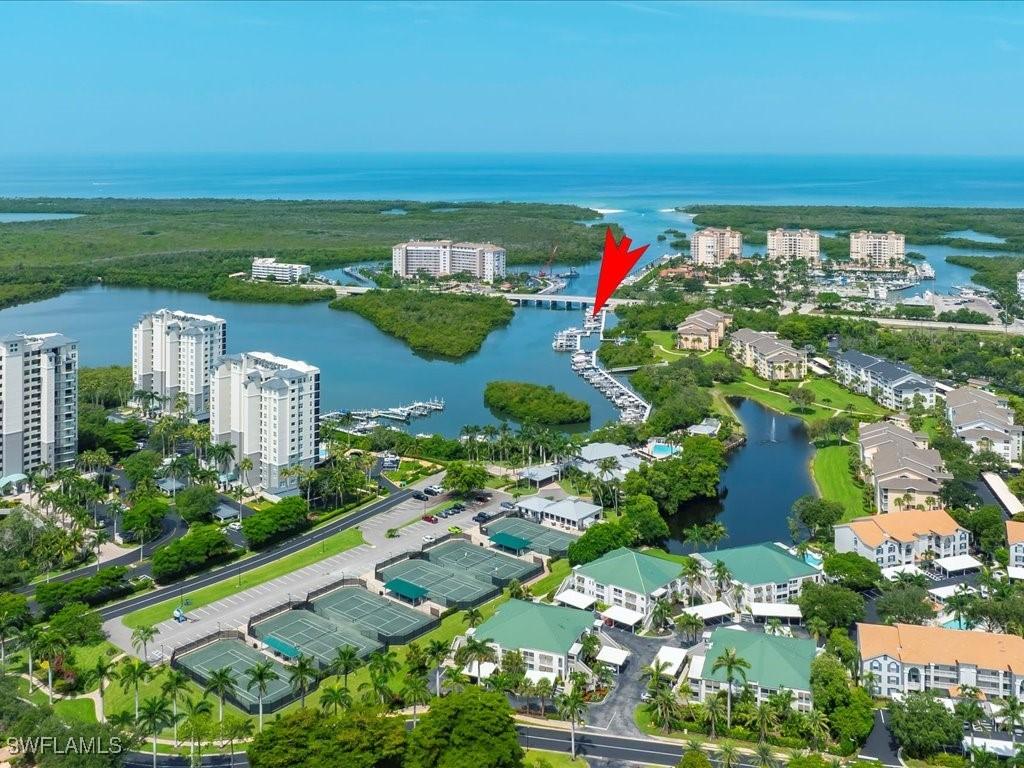 244C Wiggins Bay Dr, Naples, FL 34110