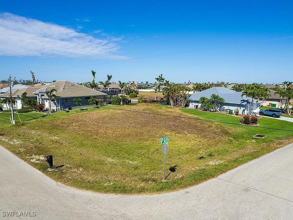 2827 SW 25th Ave., Cape Coral, FL 33914