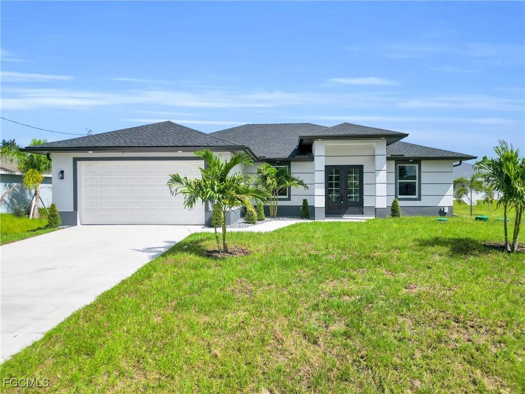 172 Pembroke St., Lehigh Acres, FL 33974