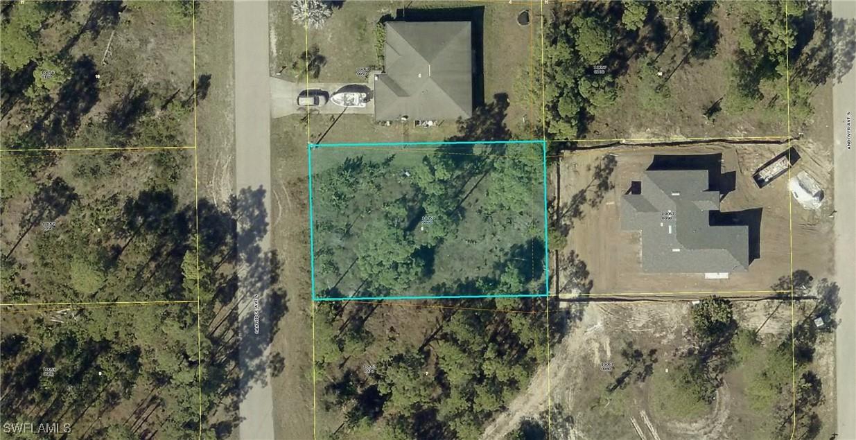 813 Oakridge Ave., Lehigh Acres, FL 33974