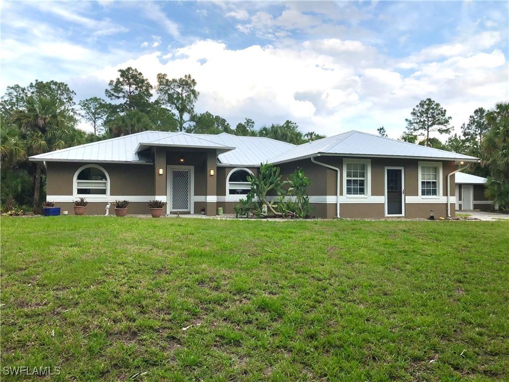720 1st St., Naples, FL 34120