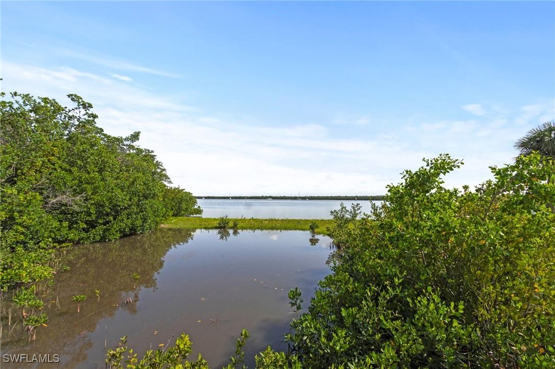 465 Donora Blvd., Fort Myers Beach, FL 33931