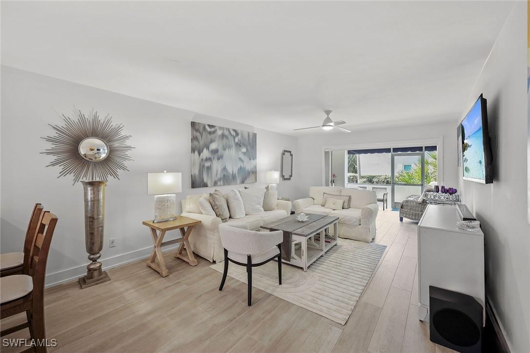 876 Gulf Pavilion Dr. #105, Naples, FL 34108