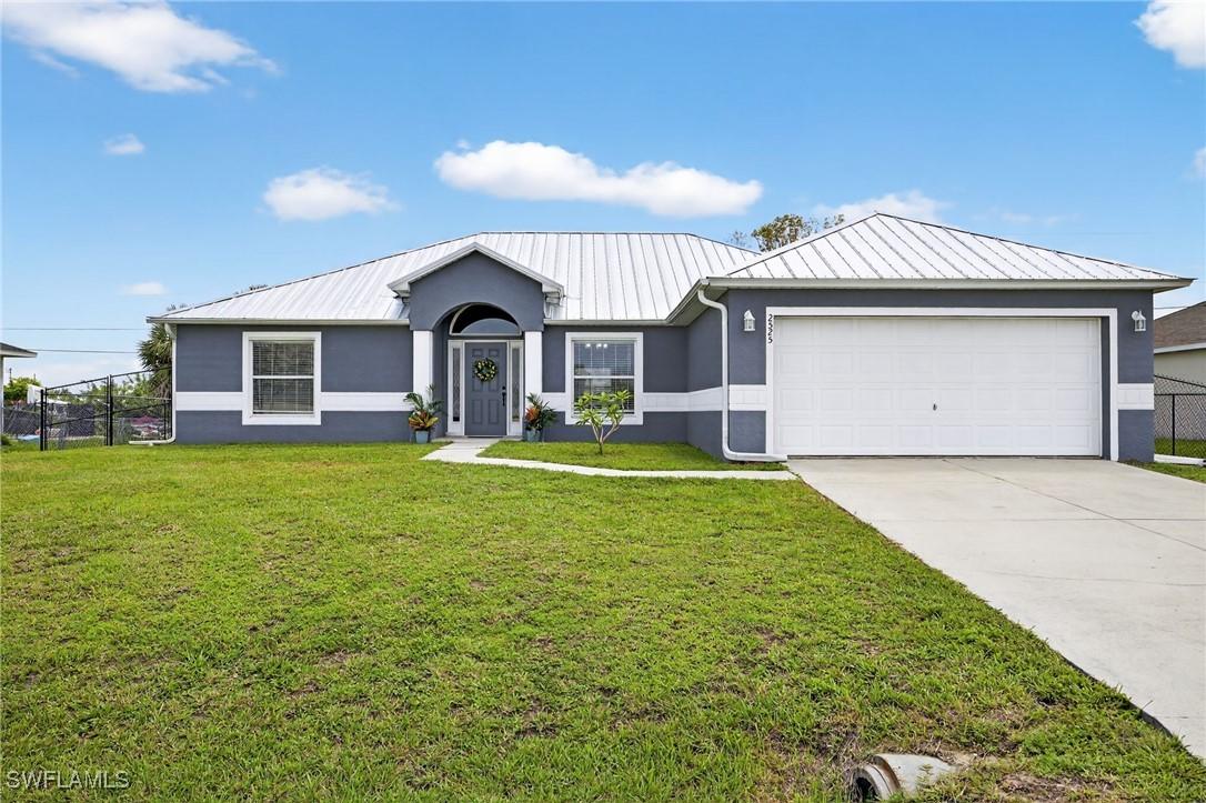 2525 NE 4th Pl., Cape Coral, FL 33909