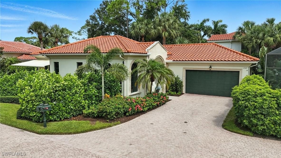 2547 Avila Ln., Naples, FL 34105