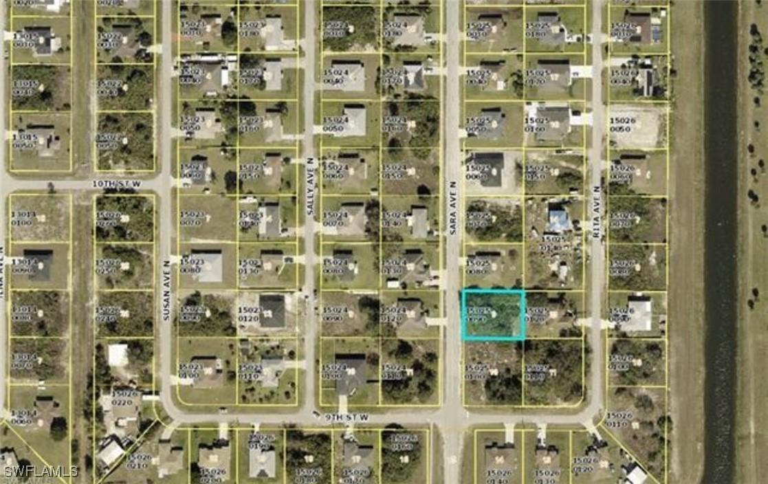 902 Sara Ave N, Lehigh Acres, FL 33971