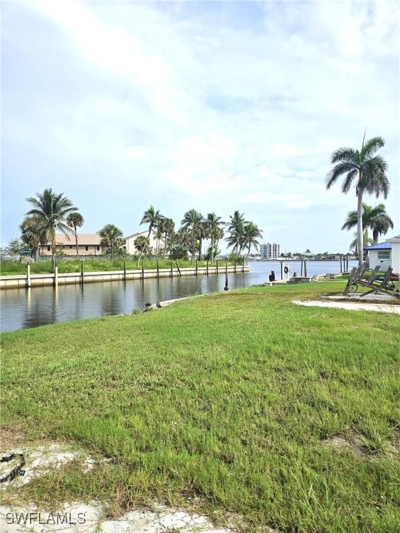 865 Oak St., Fort Myers Beach, FL 33931