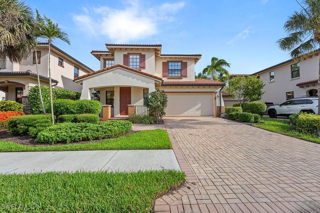 1248 Manado Dr., Naples, FL 34113