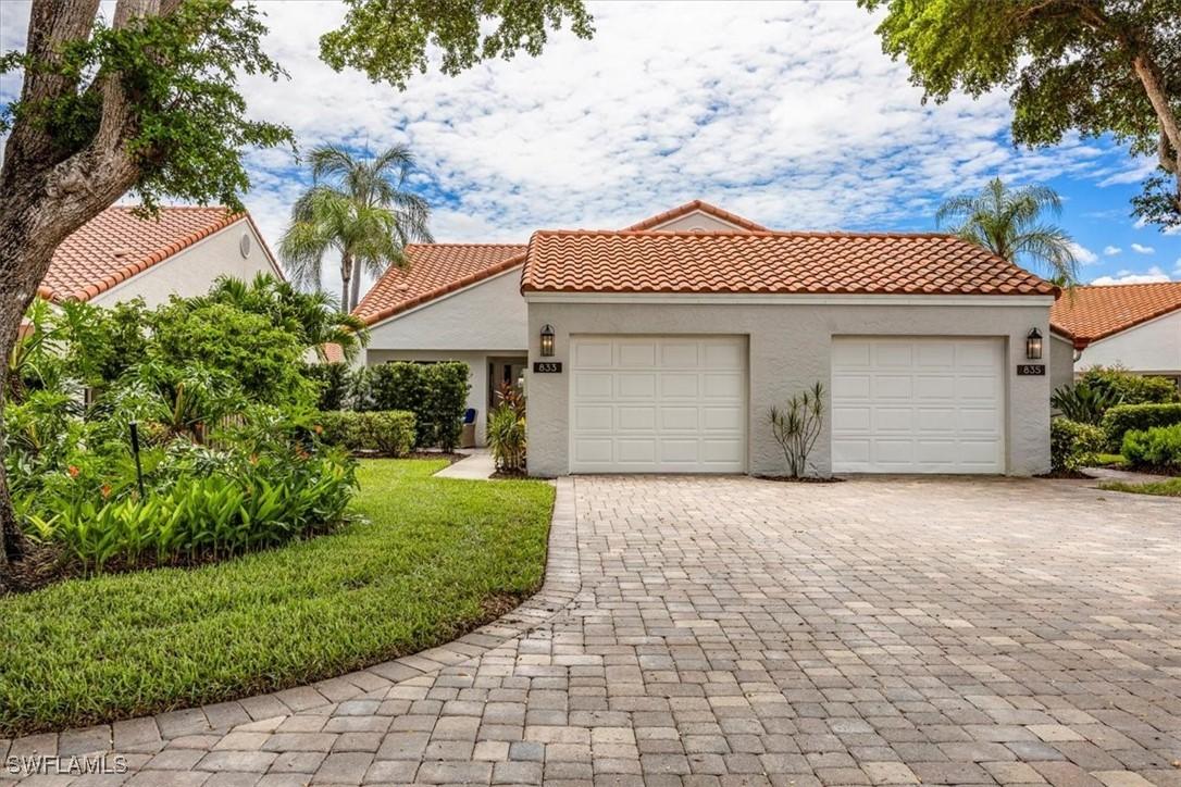 833 Reef Point Cir., Naples, FL 34108